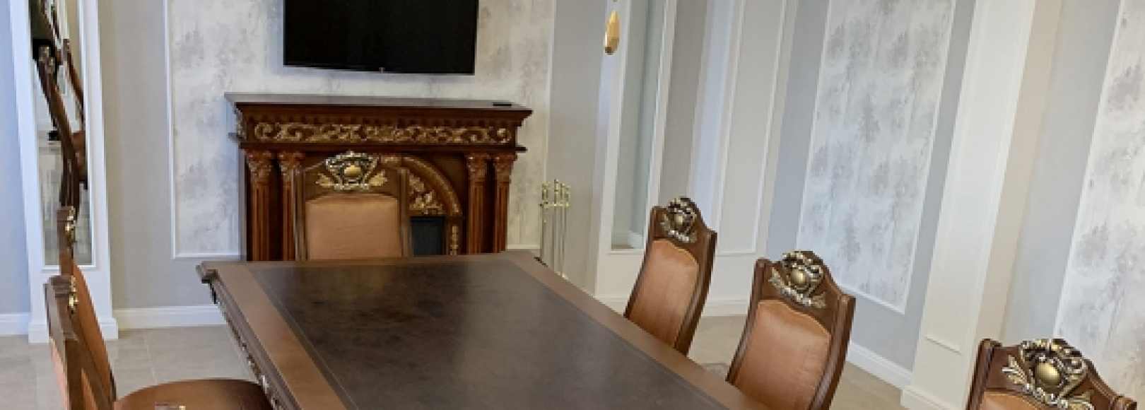 Фотография банкетного зала Золотой Слон на 8 человек