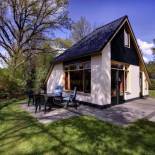 Фотография гостевого дома Cozy holiday home with a bubble bath, near Zwolle
