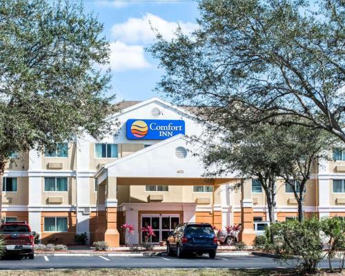 Фотография гостиницы Comfort Inn Fort Myers Northeast