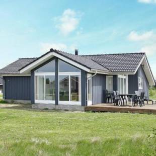 Фотографии гостевого дома 
            Three-Bedroom Holiday home in Brovst 29