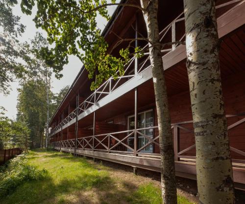 Фотография базы отдыха Загородный клуб Жемчужина