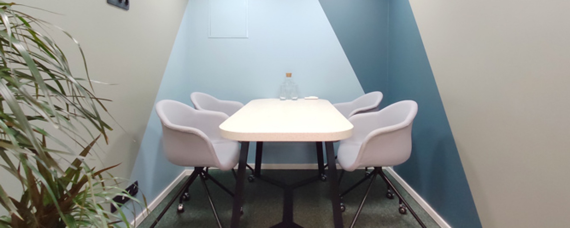 Фотографии комнаты для переговоров Практик Васильевский Переговорная №2 на 4 места