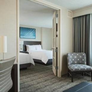Фотографии гостиницы 
            Chicago Marriott Suites Downers Grove