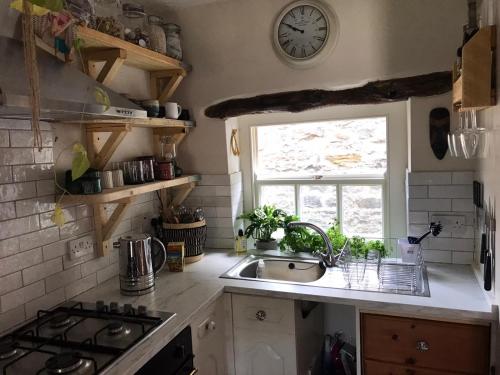 Фотография гостевого дома The Folly