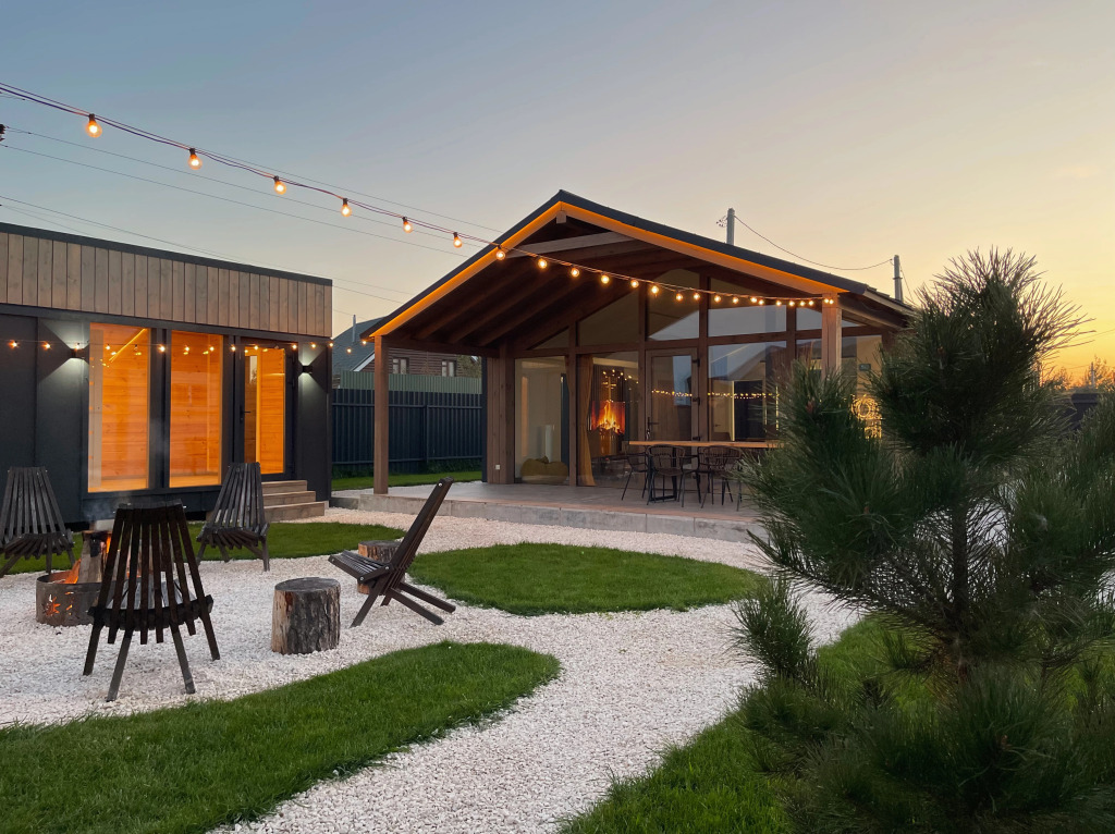 Фотография Коттеджа Частный дом просторный барнхаус с панорамными окнами