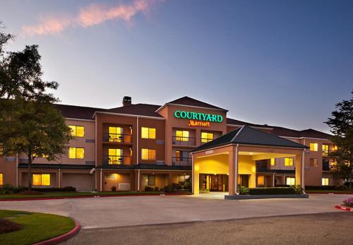 Фотография гостиницы Courtyard Baton Rouge Siegen Lane