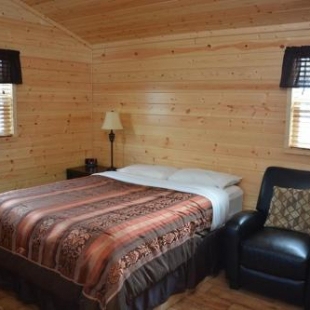 Фотография гостиницы Roosevelt Inn & Suites