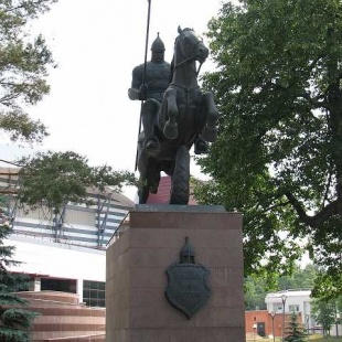 Фотография Памятник русскому витязю