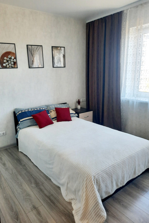 Фотографии квартиры 
            Квартира Комфортная 2-х комнатная в центре города