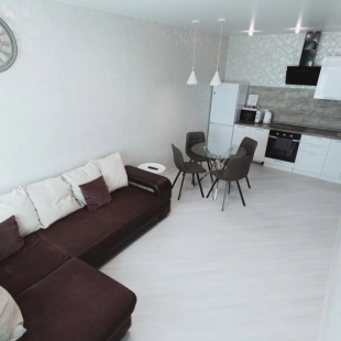 Фотография квартиры Квартира Просторная Двухкомнатная в Новом Жк Парковый Квартал - 118