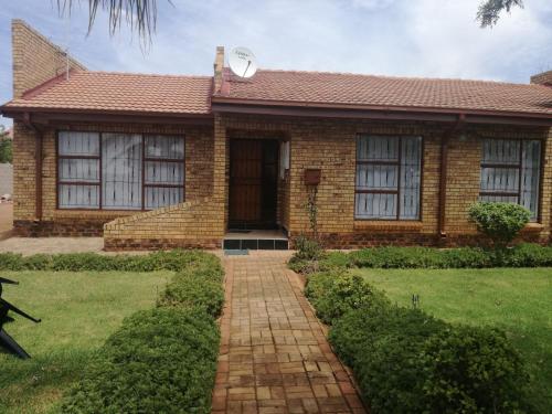 Фотография гостевого дома Lott's Place Guest House