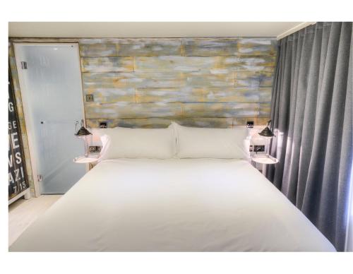 Фотография гостиницы Stay Central Hotel