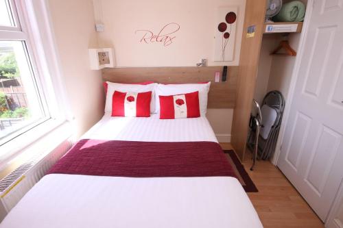 Фотография гостевого дома The Railway Sleeper Lodge