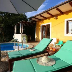 Фотография гостевого дома Holiday Home Deborah with Private Pool