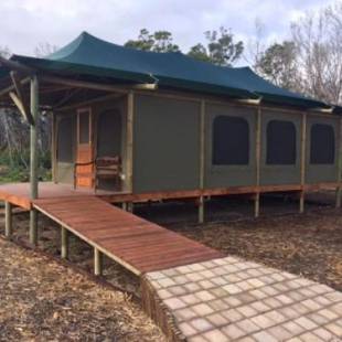 Фотографии базы отдыха
Hillcrest Lodge Tents - Nelanga