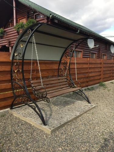 Фотография гостевого дома Деревянный дом на Поперечном, 2а