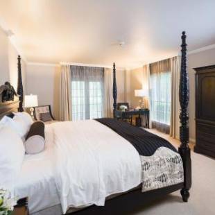 Фотографии гостиницы 
            Cooper Hotel Conference Center & Spa