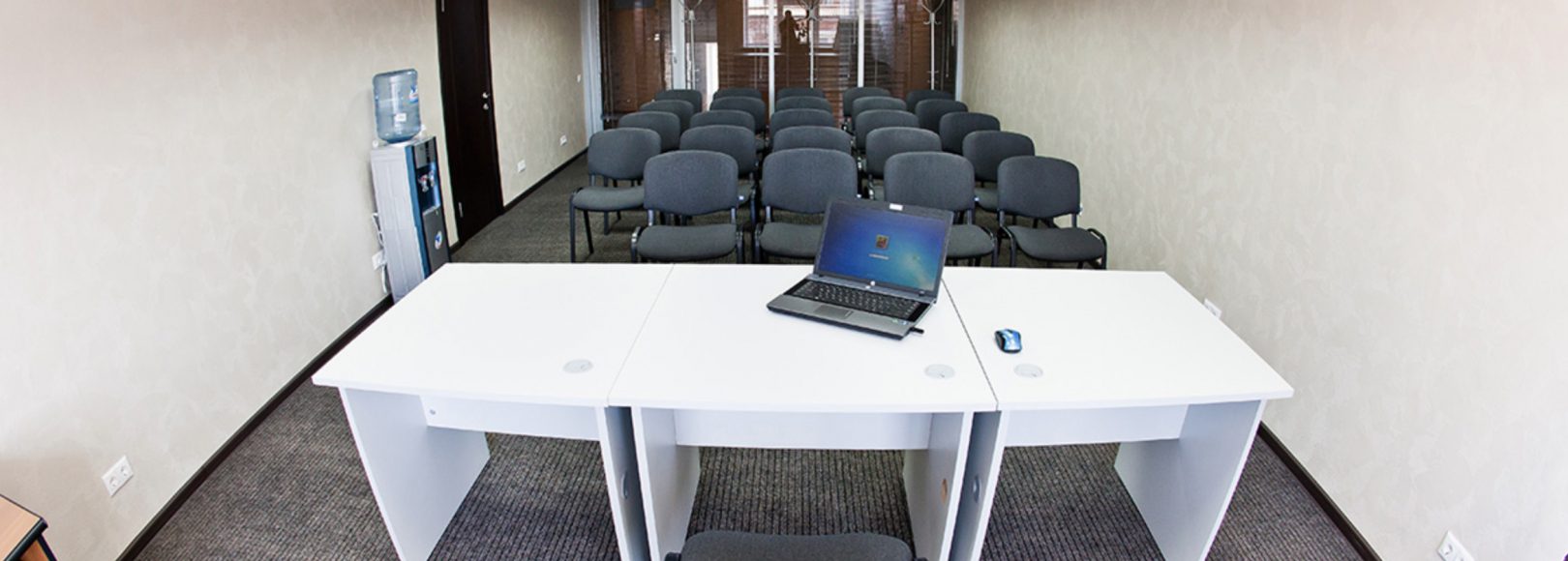 Фотография конференц-зала SKY отель