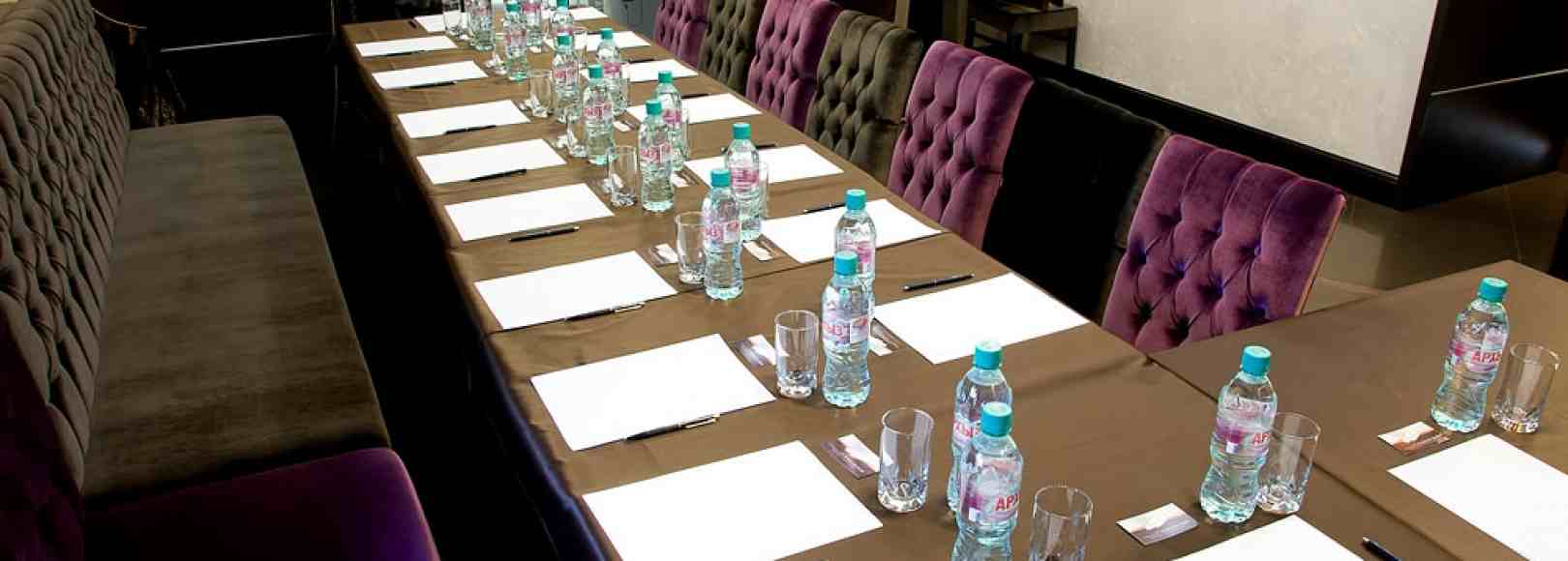 Фотография конференц-зала Арт-Отель