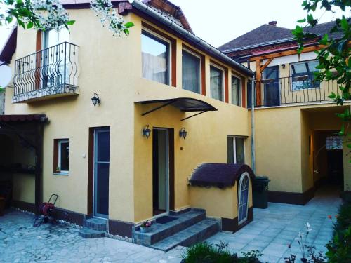 Фотография гостевого дома Corvin Guesthouse