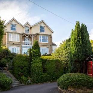 Фотографии мини отеля
Cleeve Hill Hotel