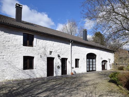Фотография гостевого дома Former farmhouse in a quiet village in the Upper Ardennes