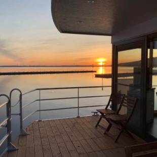 Фотографии гостевого дома
Hausboote Marina Braunsbedra