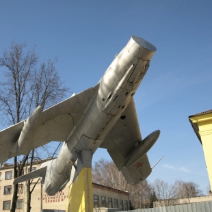 Фотография памятника Памятник МИГ-17