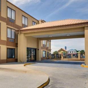 Фотографии гостиницы
Quality Suites Baton Rouge East - Denham Springs