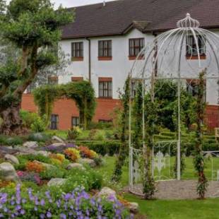 Фотографии гостиницы 
            Best Western Plus Ullesthorpe Court Hotel & Golf Club