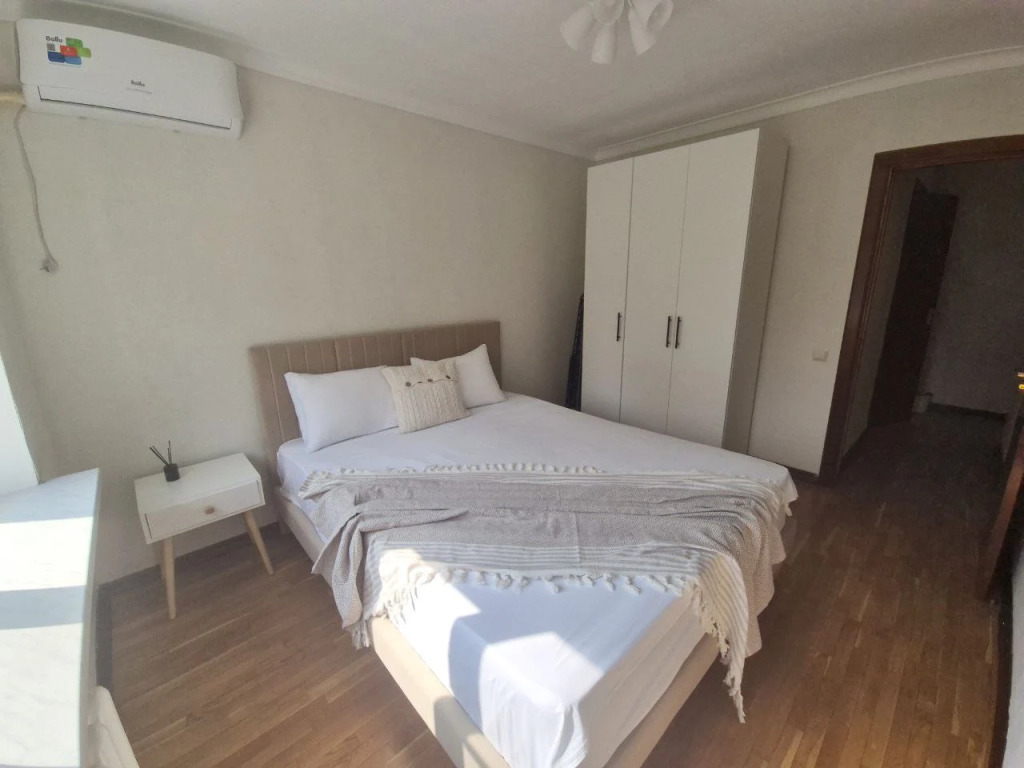 Фотография квартиры Квартира Двушка с раздельными комнатами рядом с парком, садом и сквером