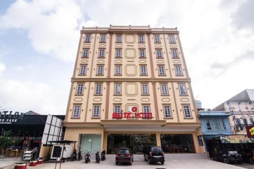 Фотография гостиницы Blitz Hotel Batam Centre