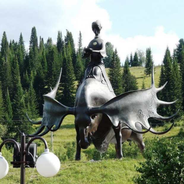 Фотография памятника Скульптура Золотая Шория