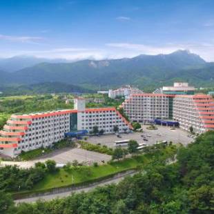 Фотографии гостиницы 
            Hyundai Soo Resort Sokcho