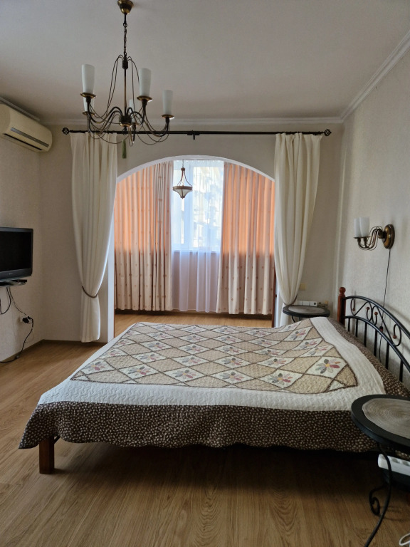 Фотография квартиры Апартаменты 3-х комнатные Солнечная Сторона Парковка бесплатная