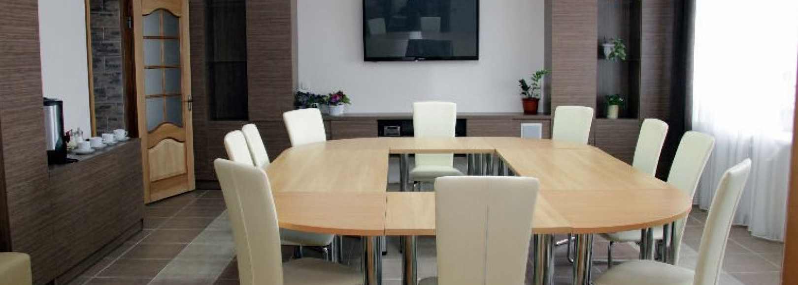 Фотография конференц-зала Риал