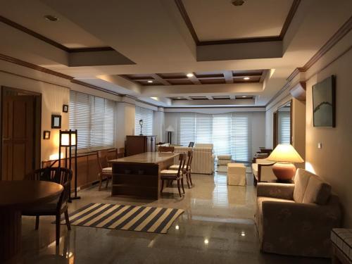 Фотографии апарт отеля
Sunshine Gypsy at Beach Villa Vibhavadi Pattaya