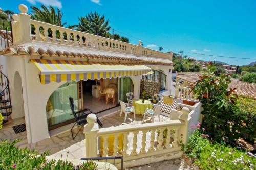 Фотография гостевого дома Anita - holiday bungalow with sew view in Teulada