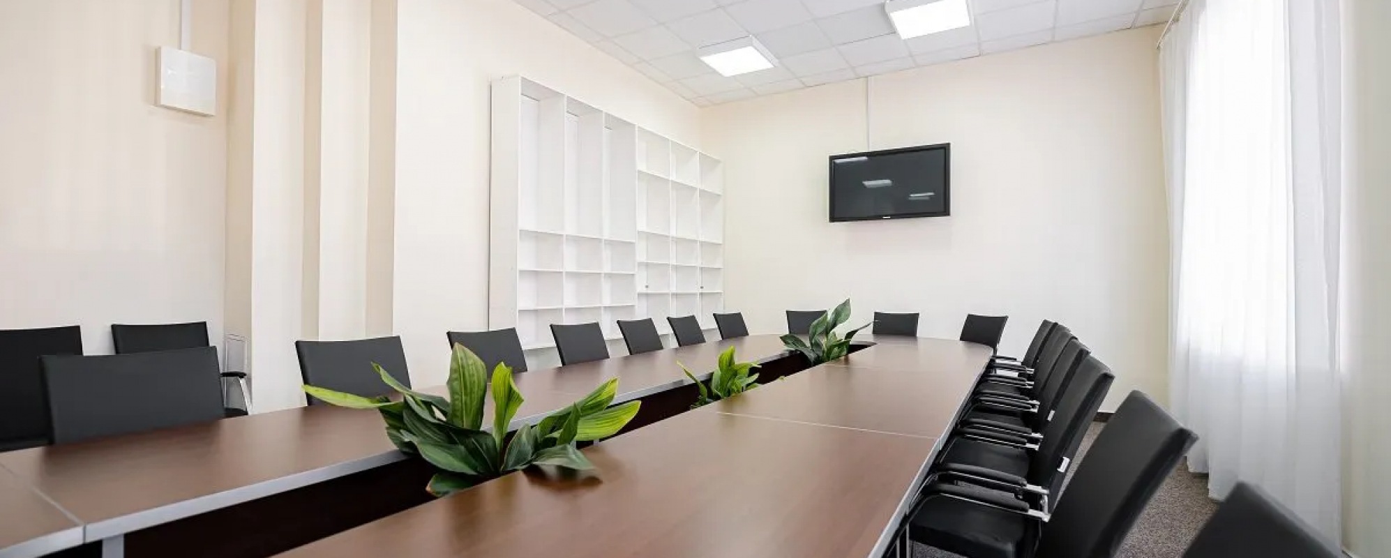 Фотографии конференц-зала Белый