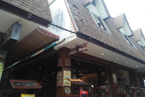 Фотография гостиницы OYO 1103 Pirates House Hotel