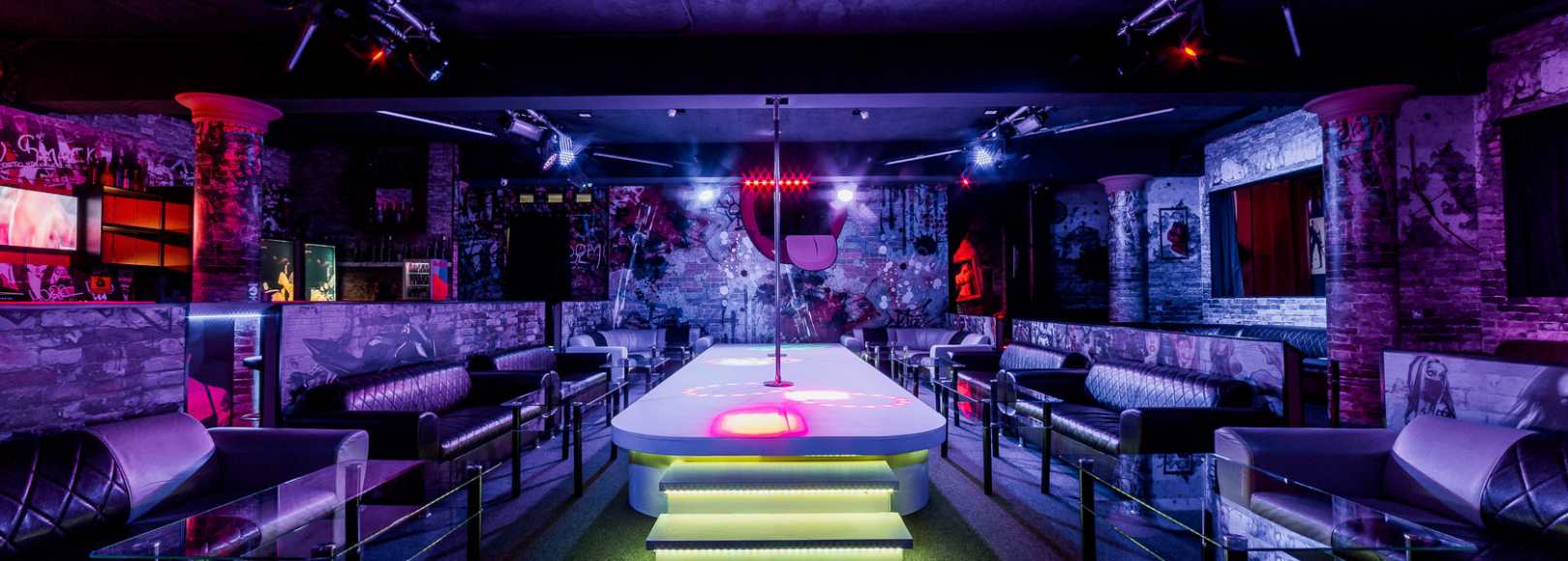 Фотография банкетного зала Мужской бар Burlesque Основной зал