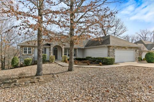 Фотографии гостевого дома
Relaxing BV Home near Golfing, Hiking, & Lakes