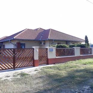 Фотографии гостевого дома
Bella Vendégház Mórahalom