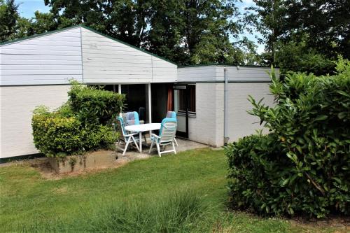 Фотография гостевого дома 4 pers bungalow in het Heuvelland