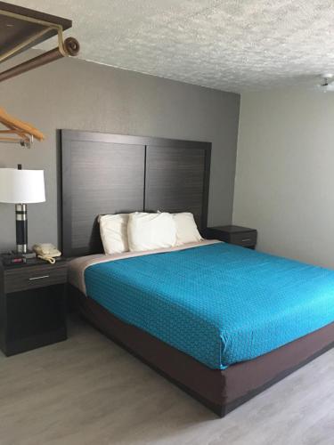 Фотографии гостиницы 
            Travelodge by Wyndham Gallipolis