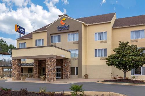 Фотография гостиницы Comfort Inn & Suites Montgomery East Carmichael Rd