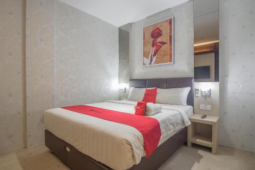 Фотография гостиницы RedDoorz Premium near Grand Batam Mall