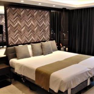 Фотографии гостиницы 
            Almond Business Hotel