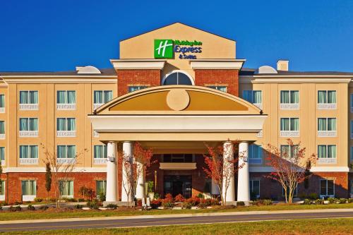 Фотография гостиницы Holiday Inn Express Hotel & Suites Ooltewah Springs - Chattanooga, an IHG Hotel