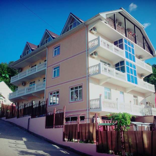 Фотографии гостевого дома
Алина